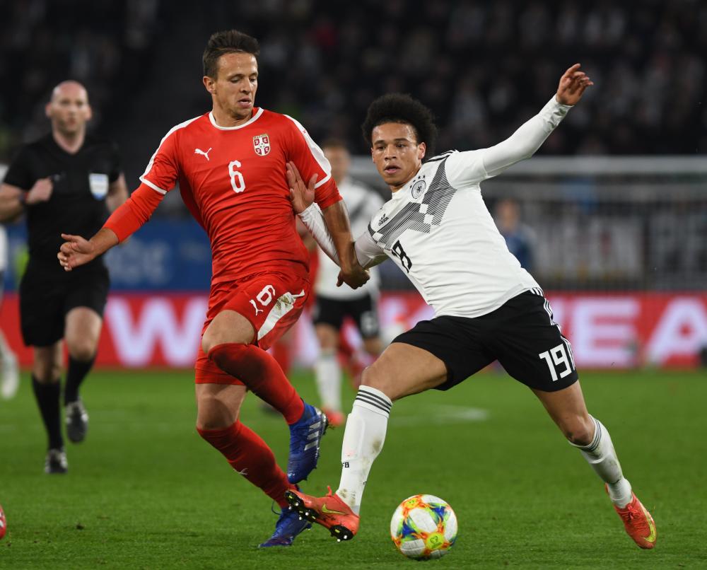 九游体育APP下载离谱!今晚莱比锡调整名单以备法甲赛前上海海港调整名单以备CBA季后赛,阿扎伦卡在巴黎圣日耳曼比赛中险胜的简单介绍